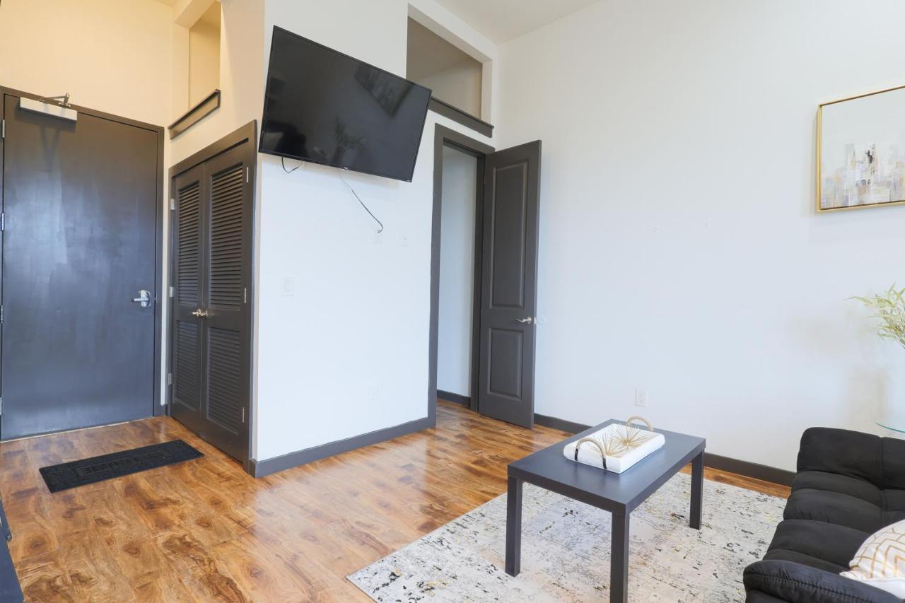 Old West Studio Lofts West Тампа Экстерьер фото