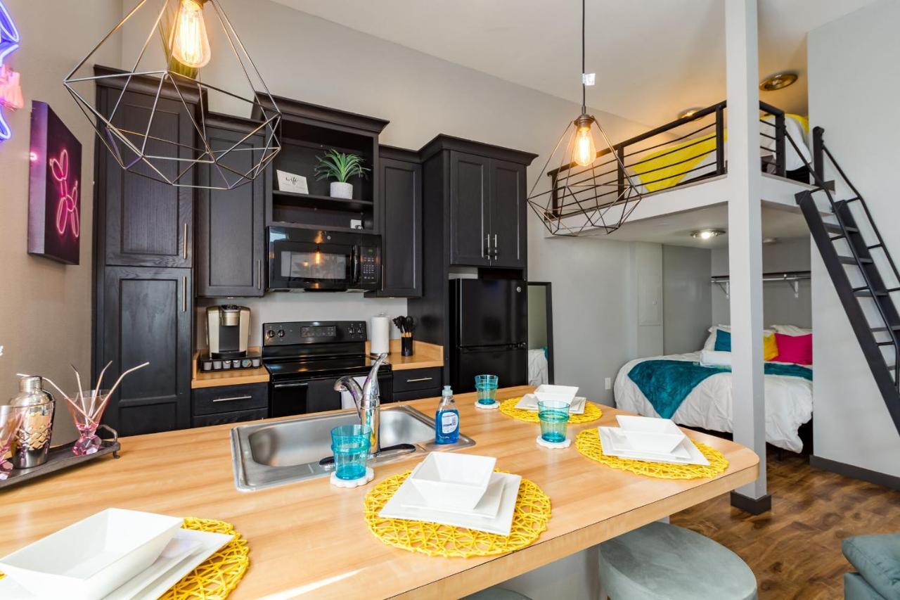Old West Studio Lofts West Тампа Экстерьер фото